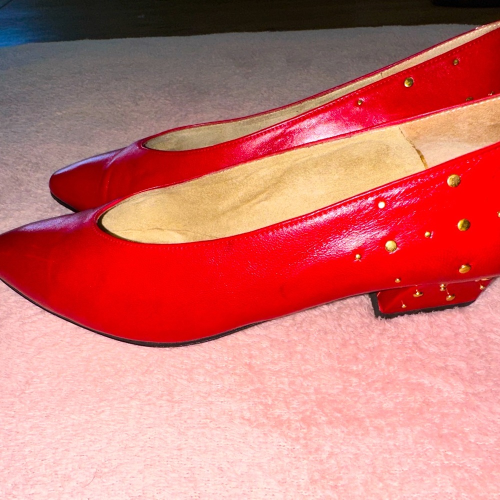 FIA’LE STUNNING RED LEATHER STUDDED HEELS. Size 7. - Picture 5 of 8